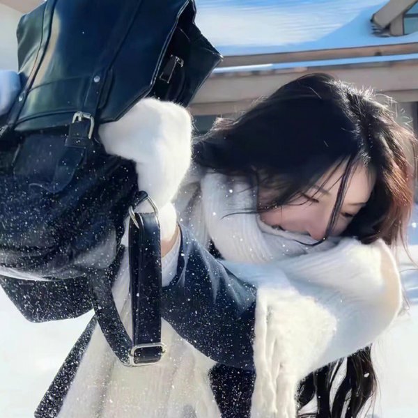 地铁女孩